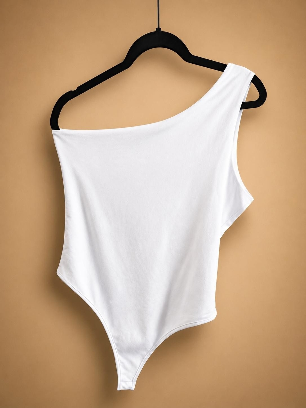 Daisy White Stretch Fabric Top with Branded Yellow Tag